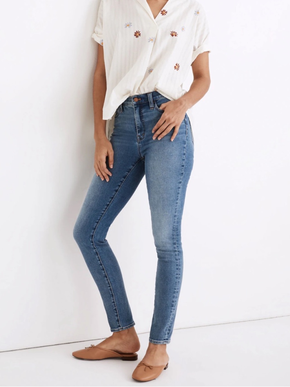 Madewell High-Rise Roadtripper Authentic Jeans in Vinton Wash